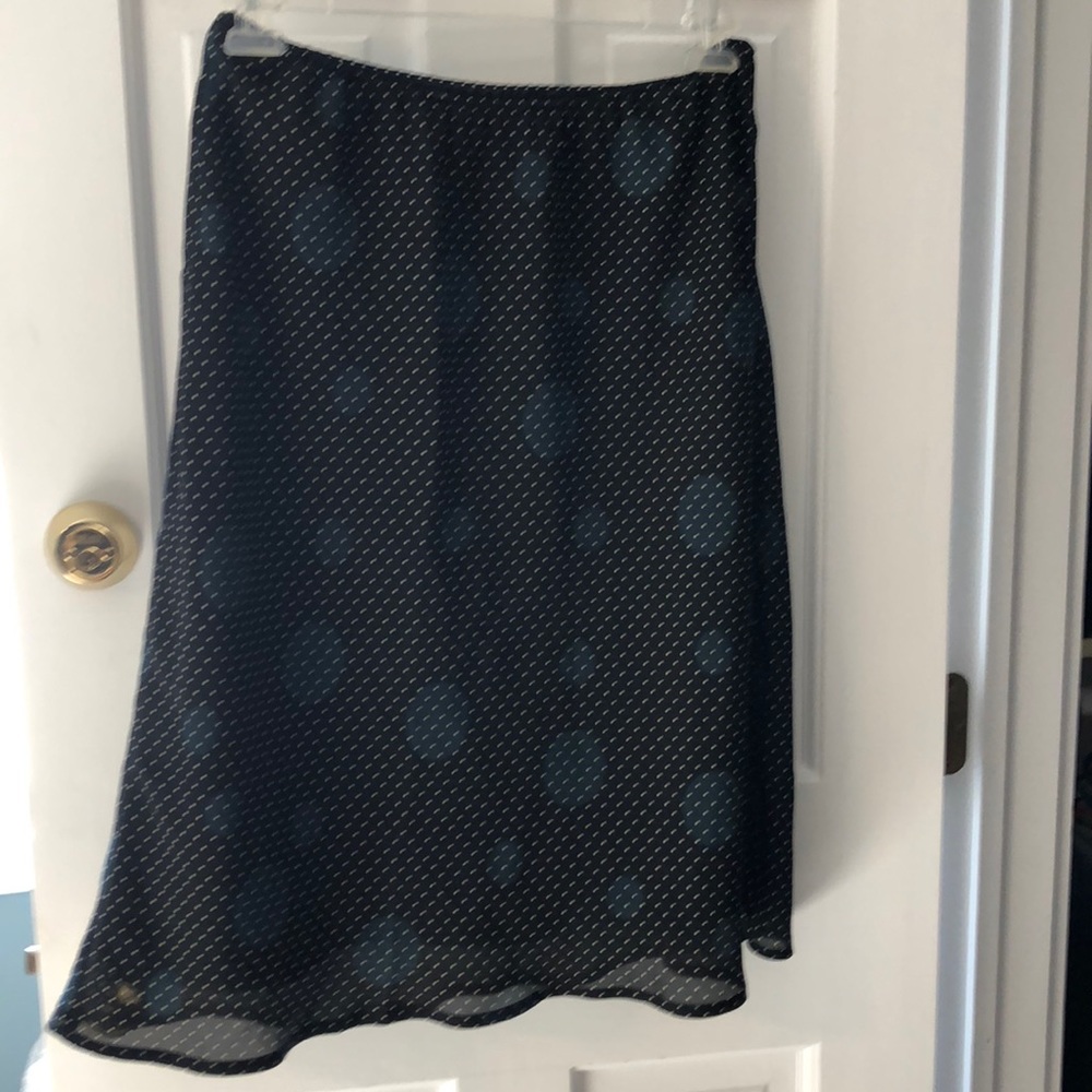 Black skirt